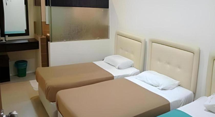 Rafayeh Hotel *